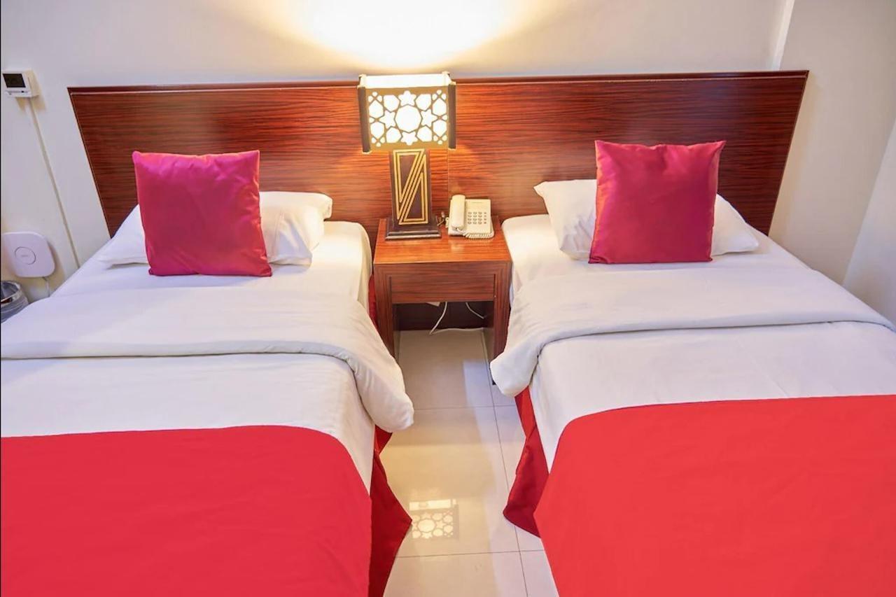 Grand Square Hotel Dubai Exterior foto